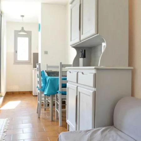 Cap D'agde, 1 Piece, 2 Personnes - Fr-1-249-104