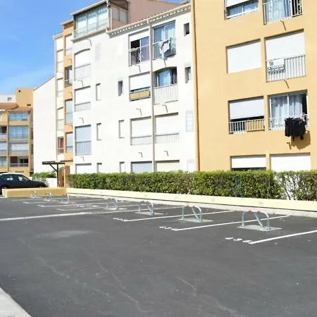 Cap D'agde, 1 Piece, 2 Personnes - Fr-1-249-104 *