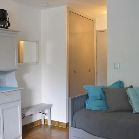 Apartment Cap D'agde, 1 Piece, 2 Personnes - Fr-1-249-104